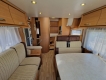 Challenger-Genesis-56-camper-interno-2.jpg