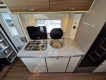 Etrusco-A-7300-DB-2-camper-cucina.jpg