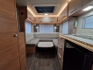 Knaus-Sport-450-FU-caravan-interno-con-tavolo-abbassato.jpg