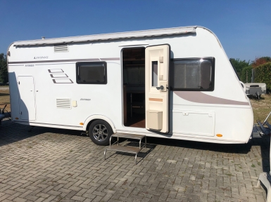  hymer eriba 525 living   